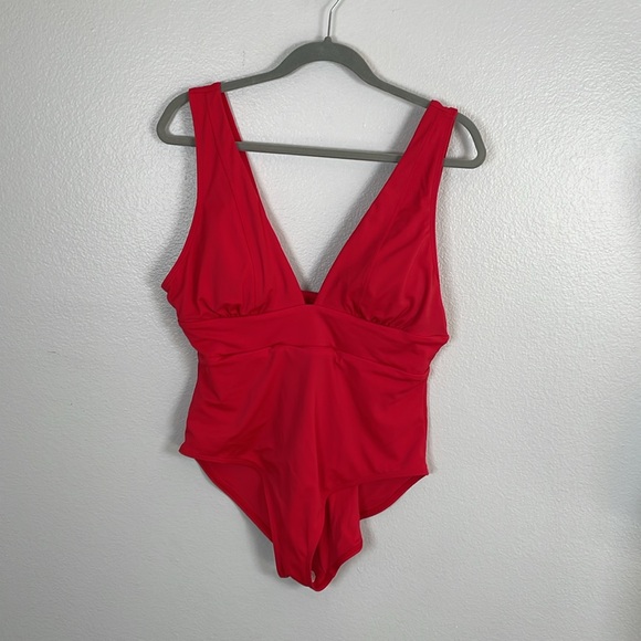 Andie The Mykonos One Piece in Cherry Red size Large Nee with Tags - Picture 2 of 7